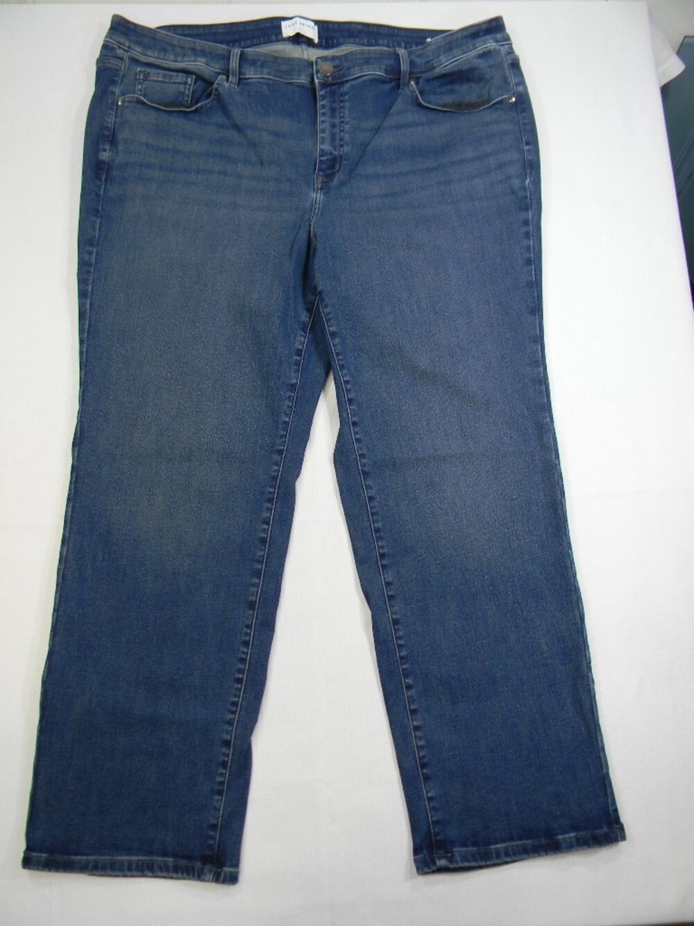 Lane Bryant Signature Fit Straight Leg Jeans Women’s Plus Mid Rise Blue Denim